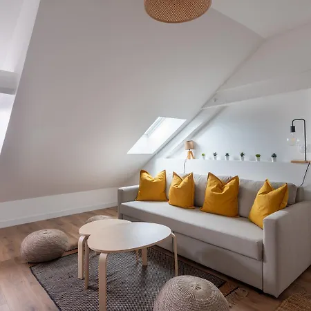 Le Bourbonnais ~ Mansarde ~ Arrivee Autonome Apartment