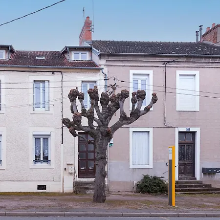 Apartment Le Bourbonnais ~ Mansarde ~ Arrivee Autonome *